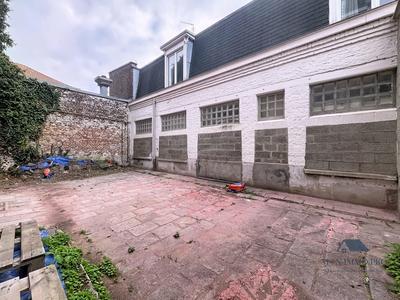 Local commercial - 150 m² - 3 pièces