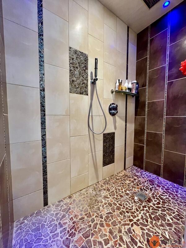 Maison - 165 m² - 6 pièces