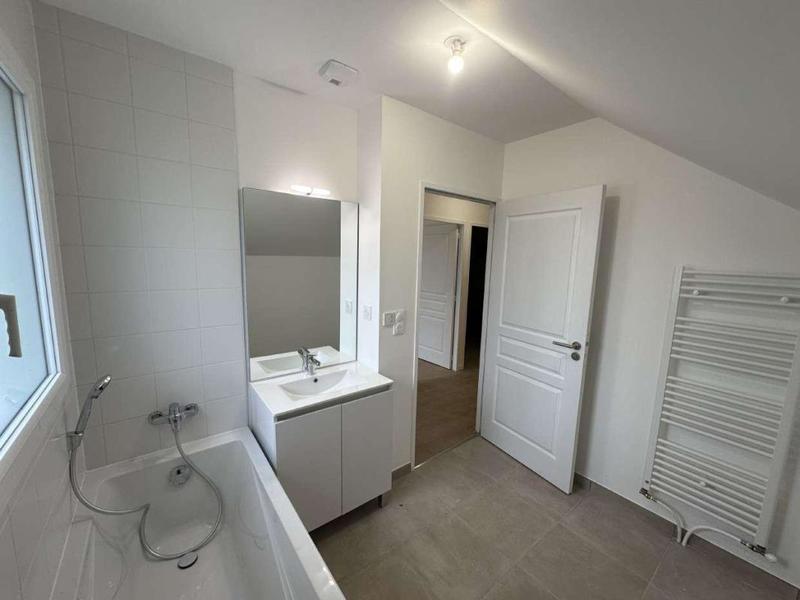 Maison - 94 m² - 1 pièce