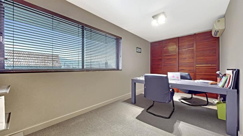 Loft - 320 m² - 6 pièces