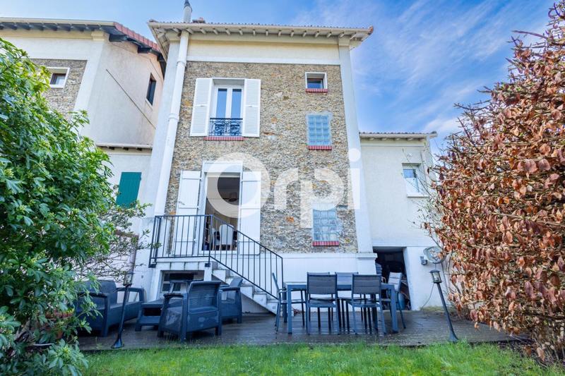 Maison - 105 m² - 6 pièces