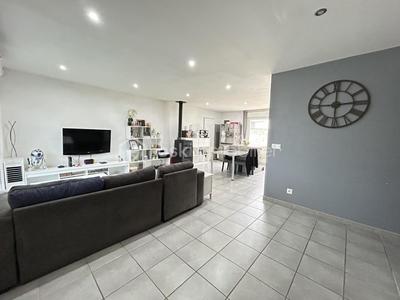 Maison - 88 m² - 4 pièces