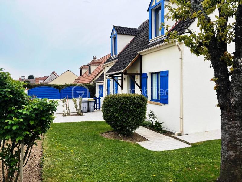 Maison - 98 m² - 5 pièces