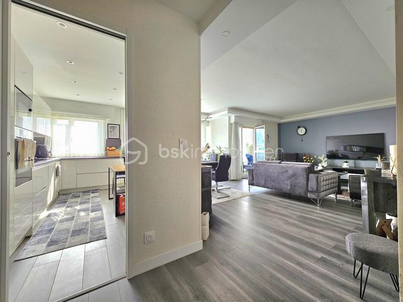 Appartement - 84 m² - 3 pièces