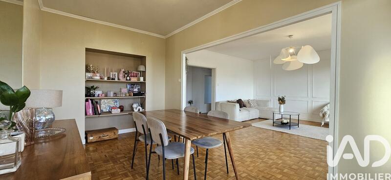 Appartement - 94 m² - 4 pièces