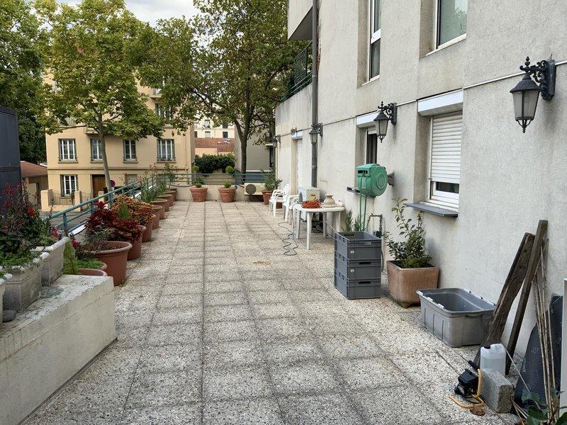 Appartement - 155 m² - 6 pièces