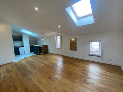 Appartement - 75 m² - 3 pièces