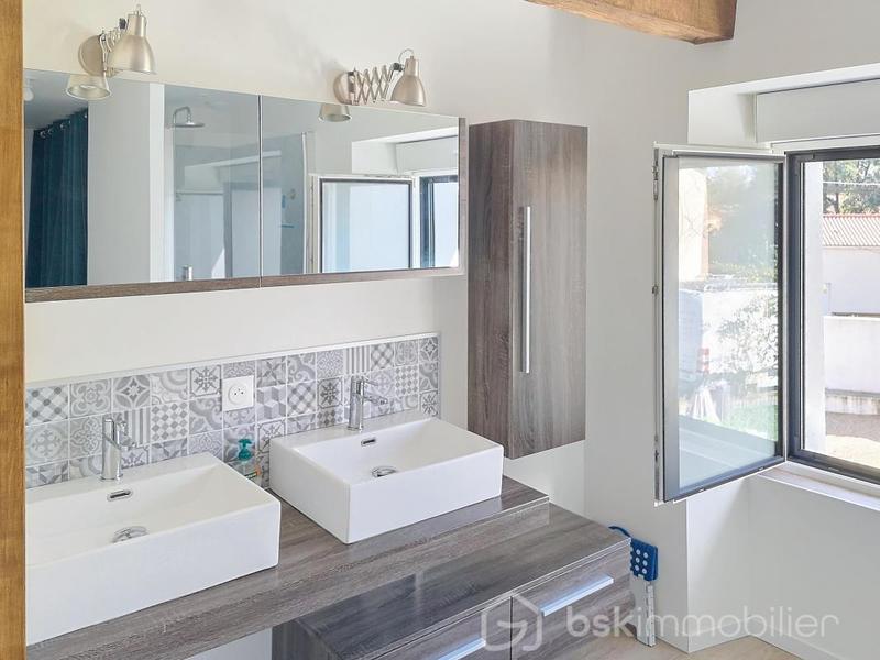 Maison de village - 259 m² - 8 pièces