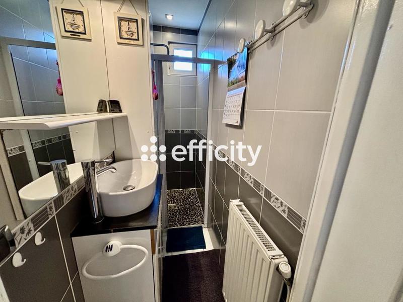 Maison - 92 m² - 5 pièces