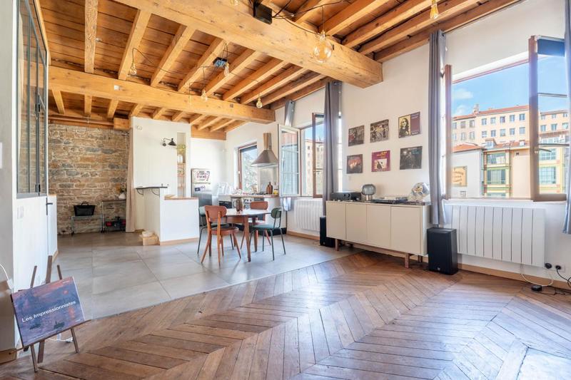 Loft - 56 m² - 2 pièces