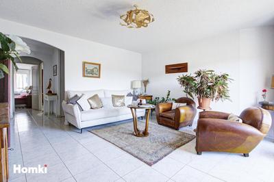 Appartement - 100 m² - 4 pièces