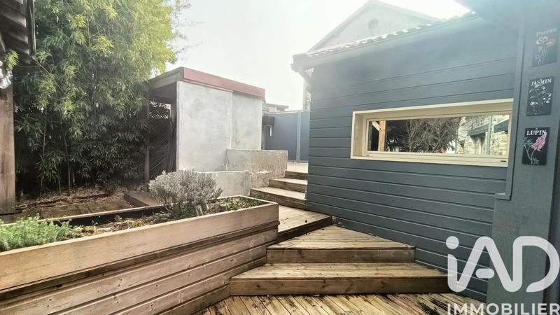 Maison - 180 m² - 11 pièces