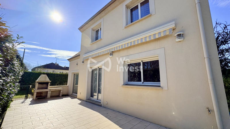 Maison - 202 m² - 11 pièces