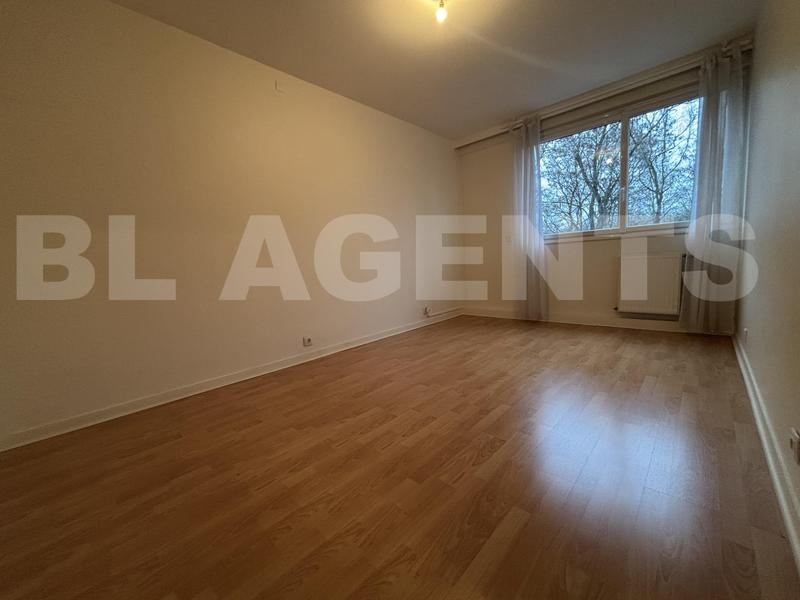 Appartement - 81 m² - 4 pièces