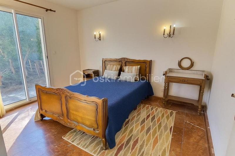 Demeure - 170 m² - 6 pièces