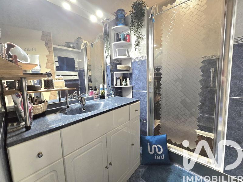 Maison - 111 m² - 6 pièces