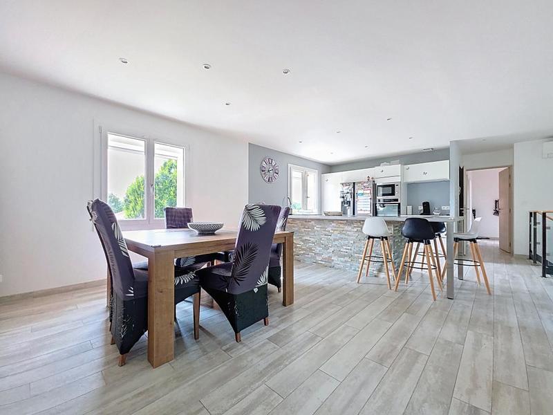 Maison - 135 m² - 5 pièces