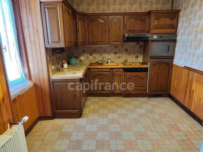 Maison - 92 m² - 6 pièces