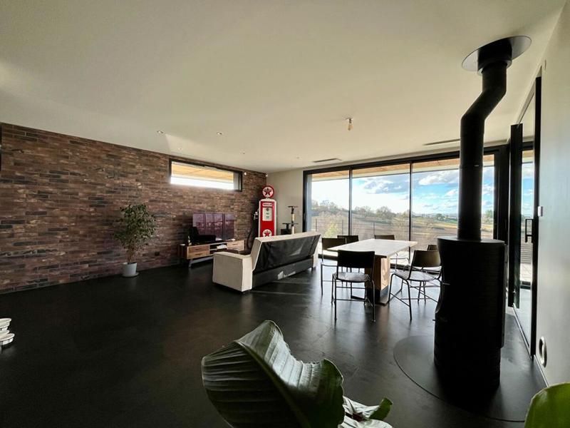 Maison - 148 m² - 5 pièces