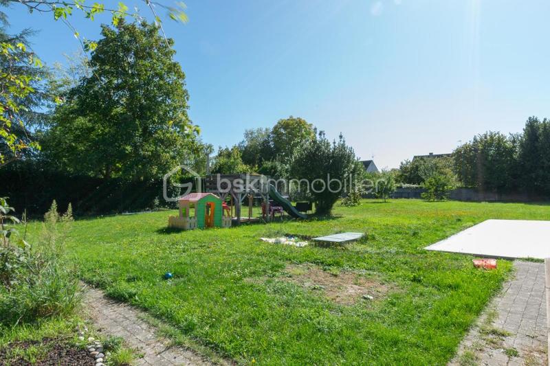 Maison - 100 m² - 5 pièces