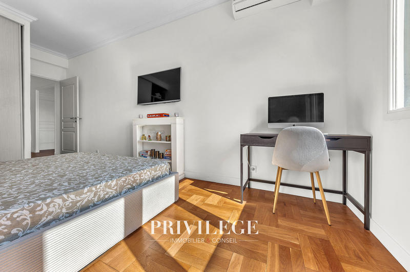 Appartement - 83 m² - 4 pièces