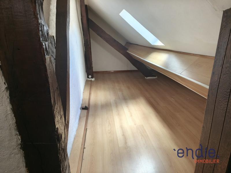 Maison - 106 m² - 7 pièces