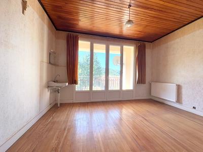 Appartement - 115 m² - 6 pièces