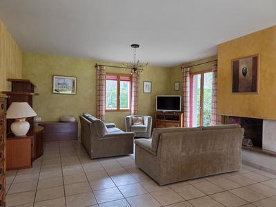 Pavillon - 150 m² - 7 pièces