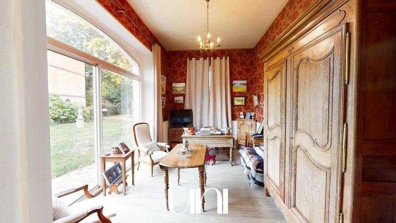 Maison - 208 m² - 8 pièces