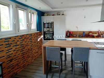 Maison de village - 125 m² - 6 pièces