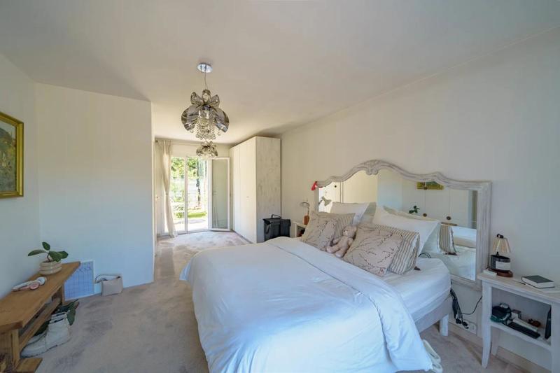 Maison - 350 m² - 6 pièces