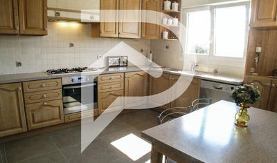 Maison - 120 m² - 4 pièces