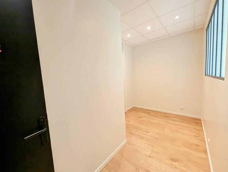 Local d'activités - 81 m²