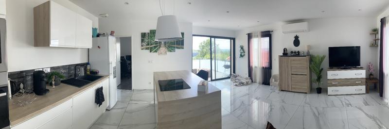 Maison - 169 m² - 8 pièces