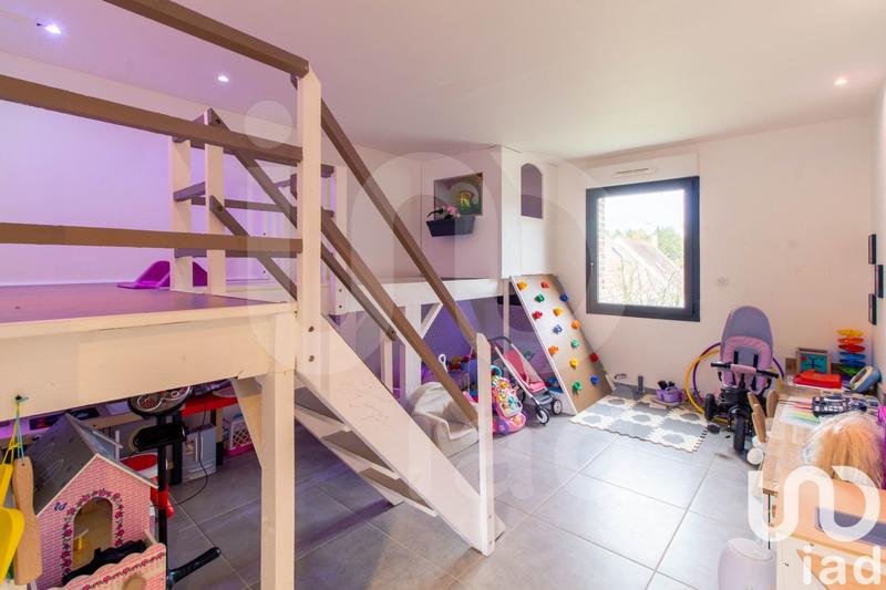 Maison - 200 m² - 7 pièces