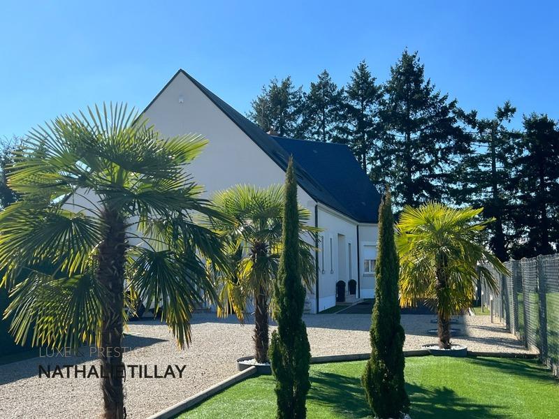 Maison - 231 m² - 6 pièces