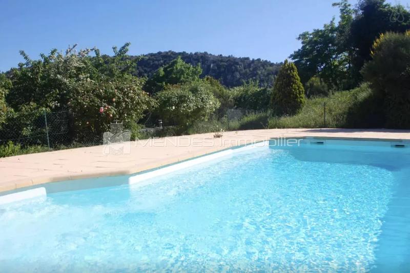 Appartement villa - 108 m² - 4 pièces