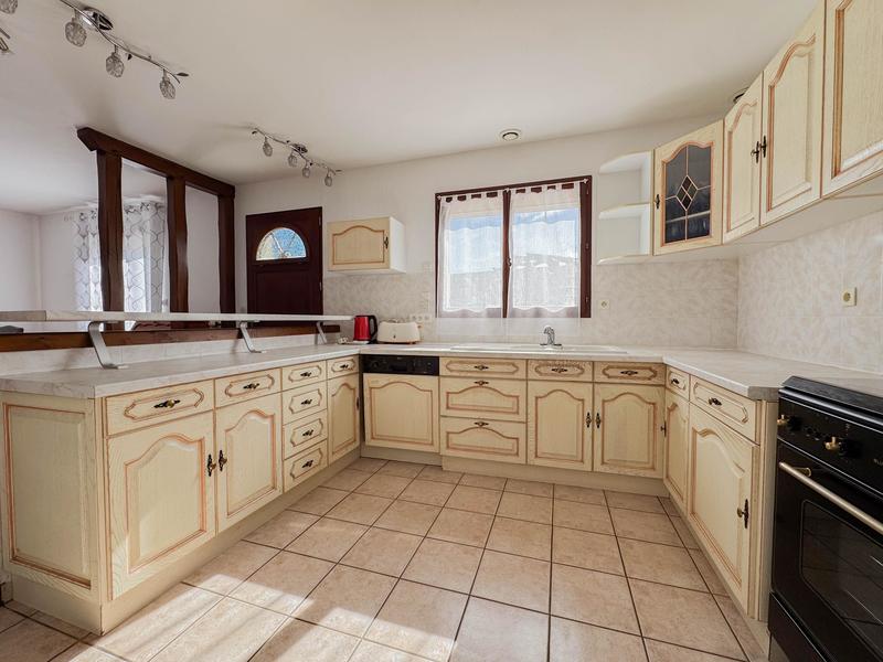 Maison - 111 m² - 6 pièces