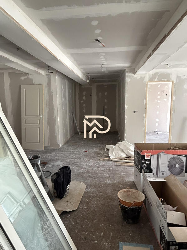 Local d'activités - 95 m²