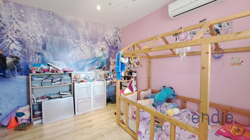 Maison - 95 m² - 4 pièces