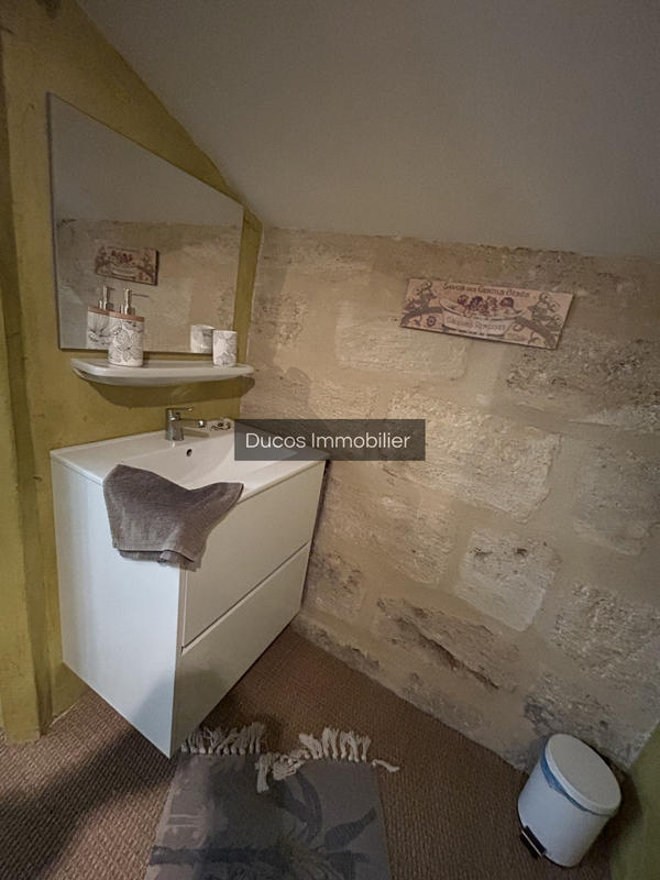 Appartement - 90 m² - 2 pièces