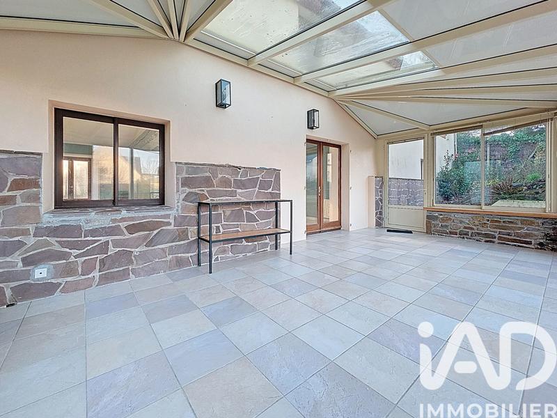 Maison - 250 m² - 8 pièces