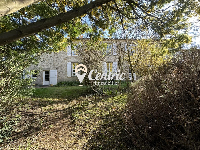 Maison ancienne - 230 m² - 8 pièces