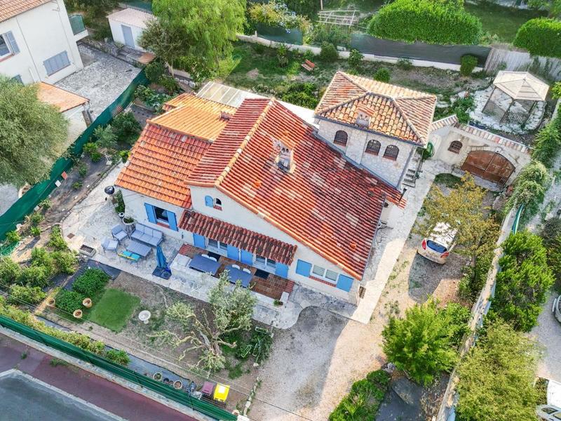 Maison - 128 m² - 5 pièces