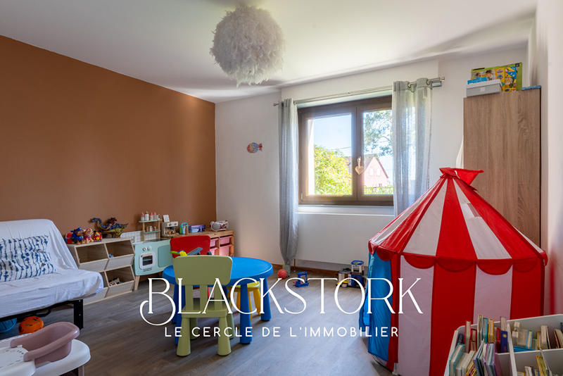 Maison - 180 m² - 6 pièces