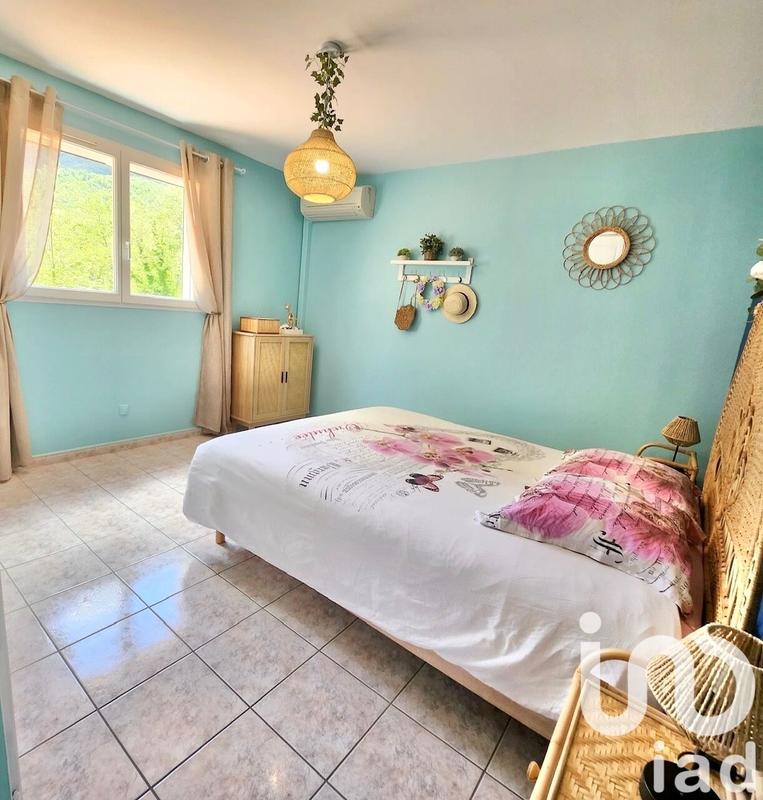 Maison - 177 m² - 6 pièces