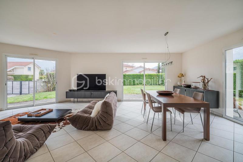 Maison - 143 m² - 5 pièces