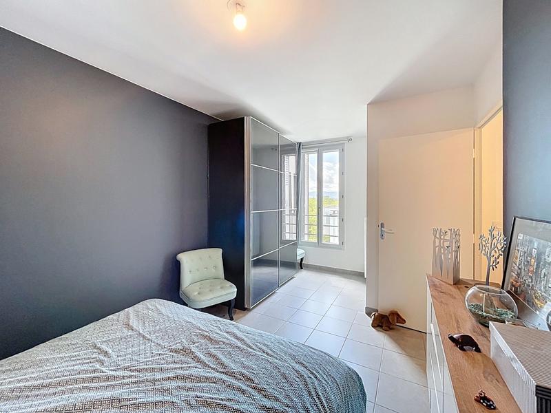 Appartement - 82 m² - 4 pièces