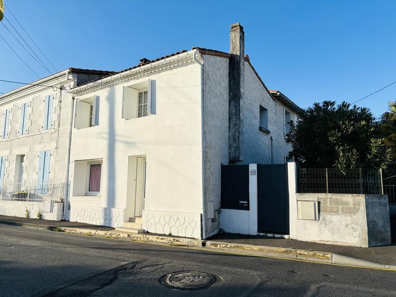 Maison - 108 m² - 4 pièces