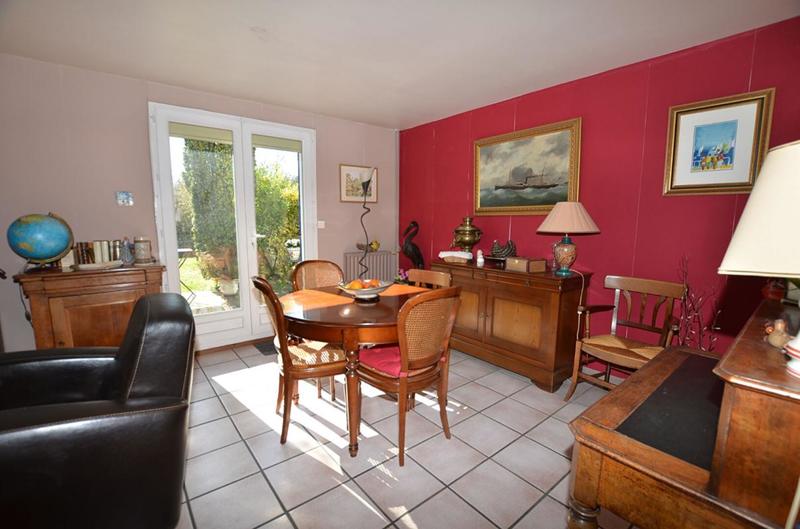 Maison - 96 m² - 5 pièces